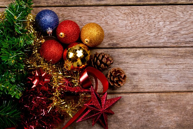 Bovenaanzicht van kleurrijke kerst decoratie
