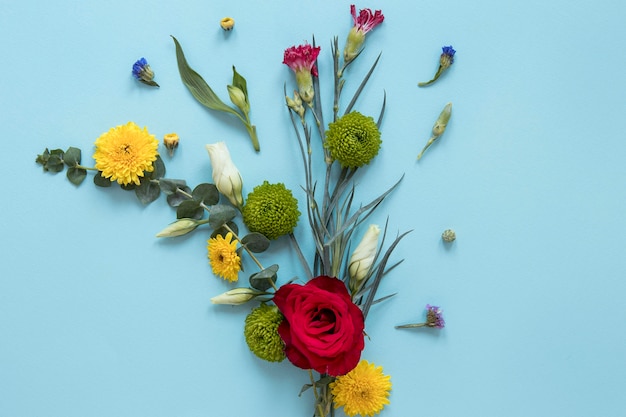 Bovenaanzicht van prachtig bloemenarrangement