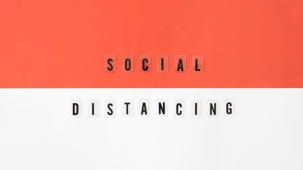 Bovenaanzicht van sociale afstands concept