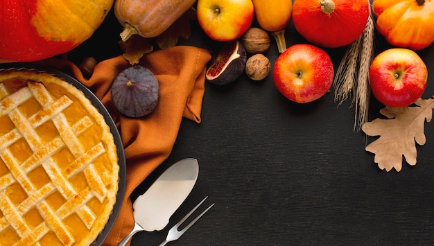 Gratis foto bovenaanzicht van thanksgiving concept met kopie ruimte