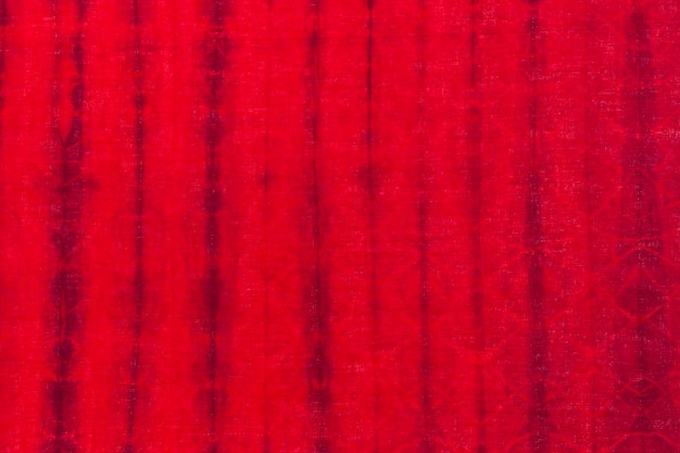 Bovenaanzicht van tie-dye doek