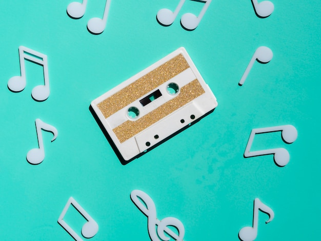 Gratis foto bovenaanzicht witte vintage cassette