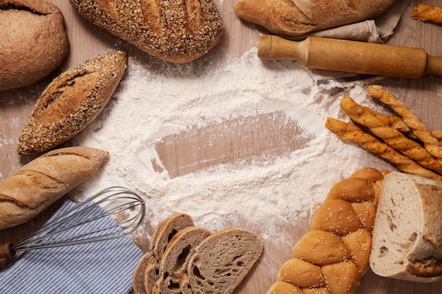 Gratis foto bovenstaand arrangement voor veganistische gebakken producten