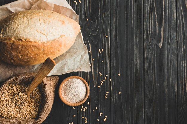Broodbrood samengesteld met granen
