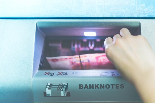 Cash in bank geldautomaat