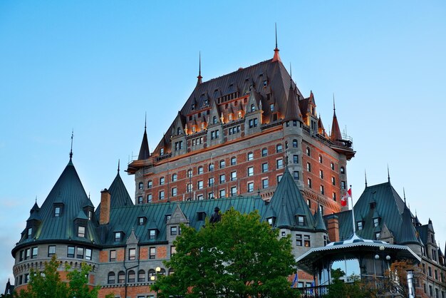 Chateau Frontenac in de schemering in Quebec City