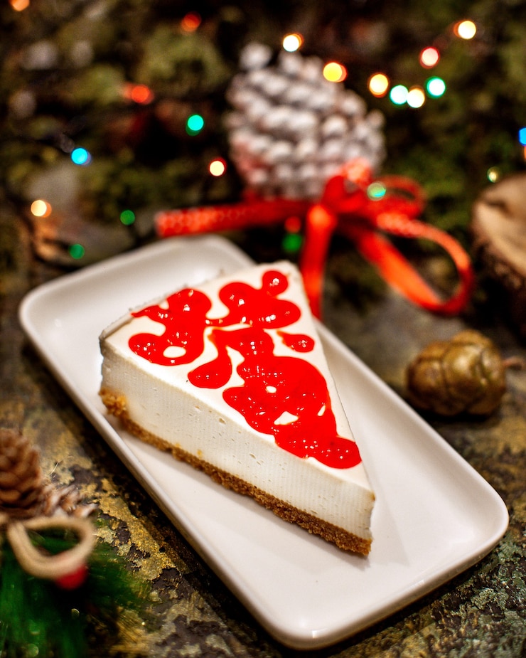 Gratis Foto cheesecake met rode jam erop