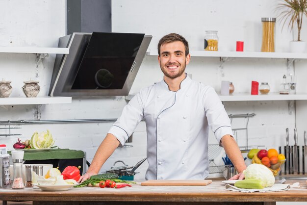 Chef-kok in de keuken