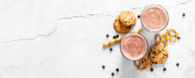 Chocolade milkshake van de close-up