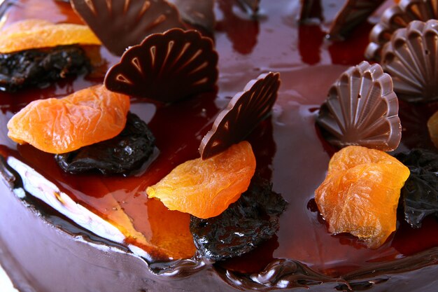 Chocoladecake met gedroogd fruit