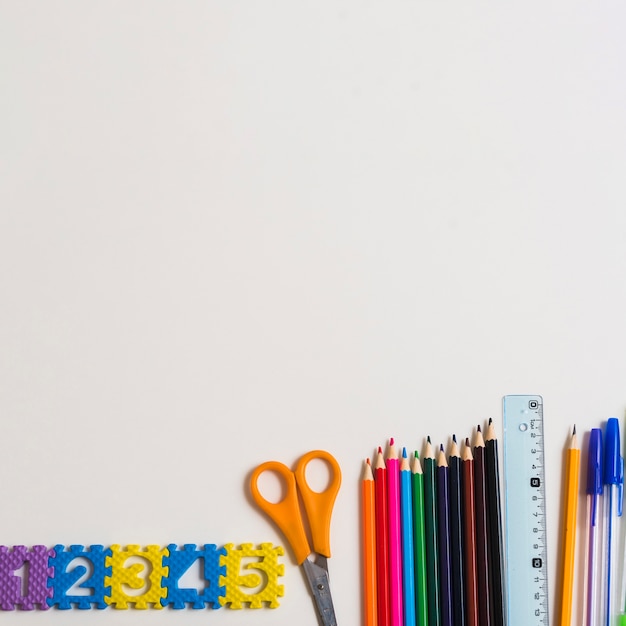 Cijfers bij schoolbenodigdheden