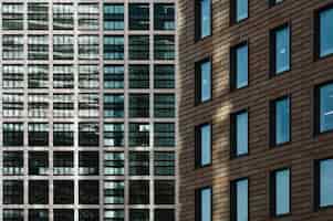 Gratis foto close-up bekijken moderne wolkenkrabbers kantoorgebouwen