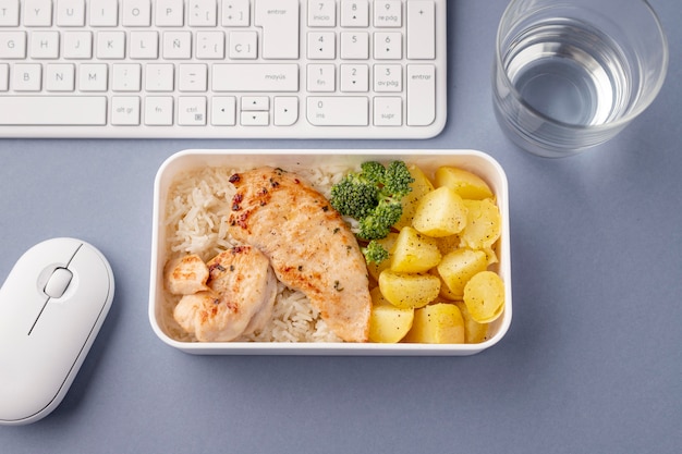 Close-up op lunchboxen met heerlijk eten