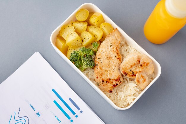 Close-up op lunchboxen met heerlijk eten