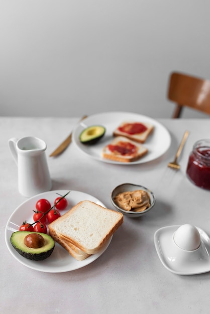 Close-up op tafel vol eten