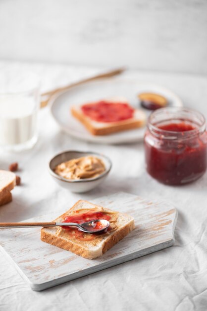 Close-up op tafel vol eten