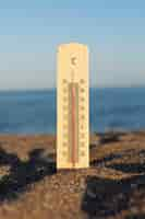 Gratis foto close-up op thermometer met hoge temperatuur