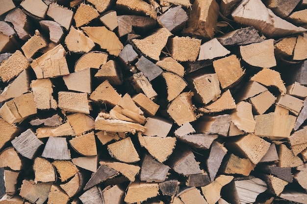 Close-up shot van een stapel brandhout