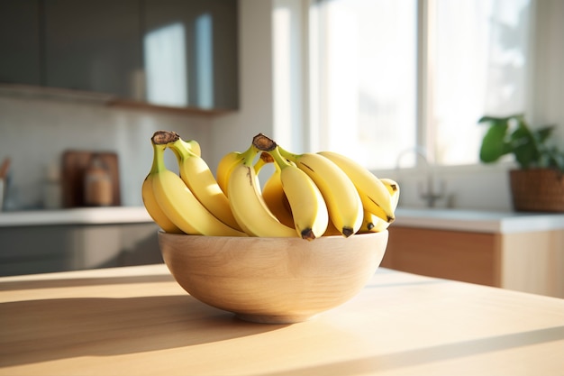 Close-up van een banaan op de keukentafel.