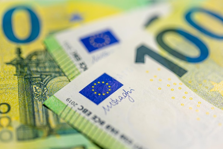 Gratis Foto close-up van eurobankbiljetten financieel concept geld achtergrond