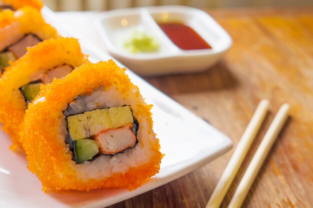 Gratis foto close-up van maki sushi