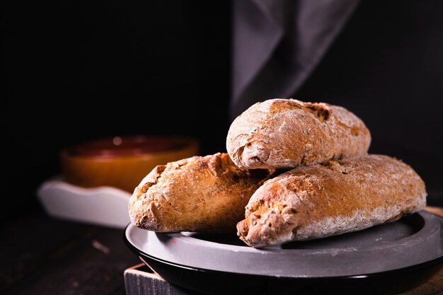 Close-up van smakelijke zelfgebakken brood