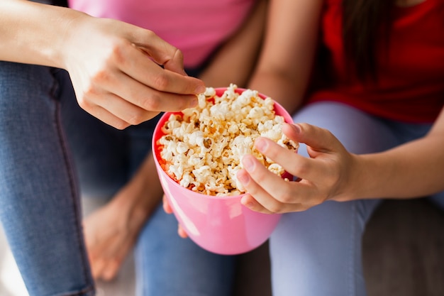 Close-up zelfgemaakte popcorn