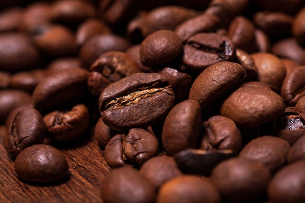 Close-upbeeld van geroosterde koffiebonen