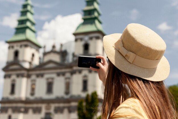 Close-upvrouw die selfie nemen