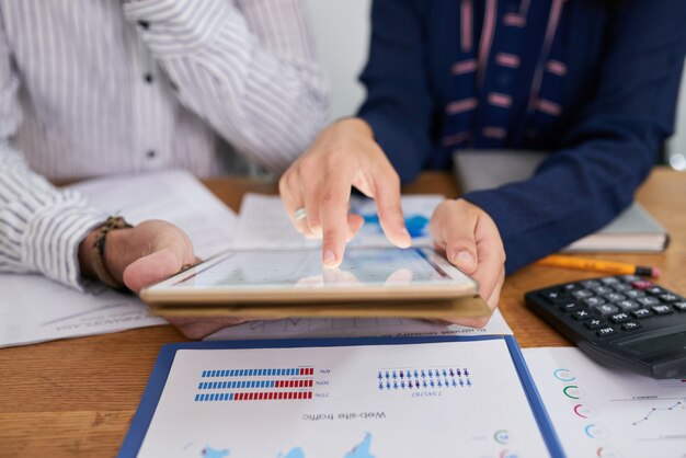 Collega's bespreken statistieken