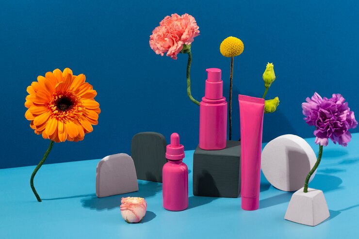 Cosmetica containers en bloemen assortiment