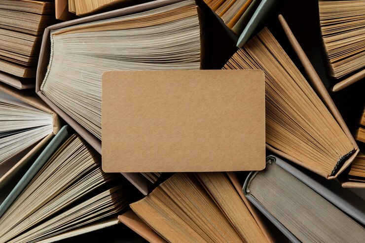 Gratis Foto creatief assortiment met verschillende boeken