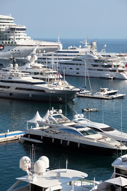 Cruiseschepen en jachten in Monaco