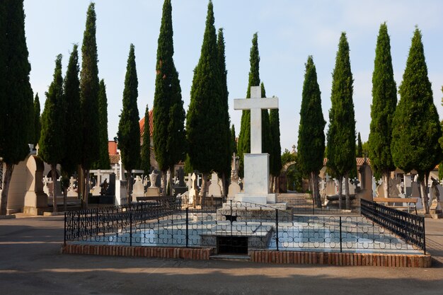 Dag weergave van begraafplaats. Teruel