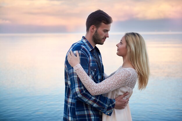 De eerste liefde houdt nooit op