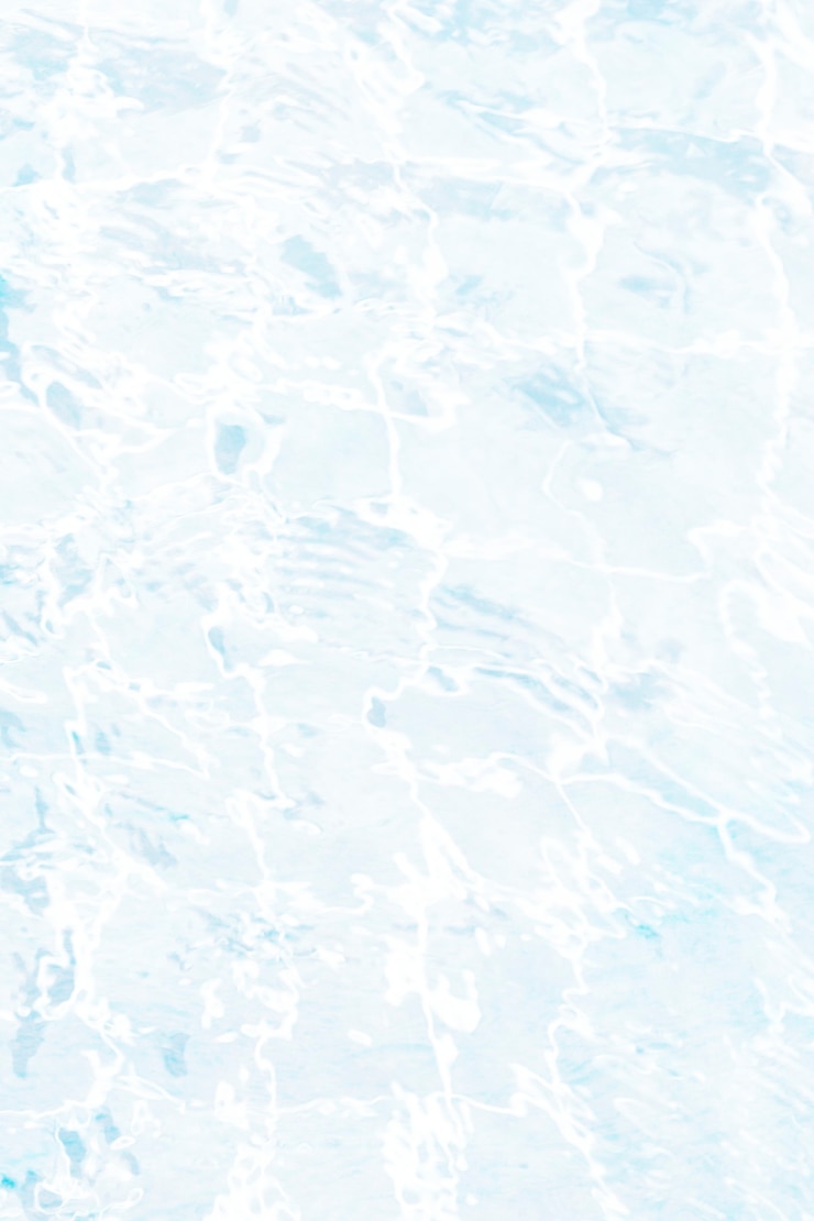 Gratis Foto de textuur van het zwembadwater op zonlichtachtergrond