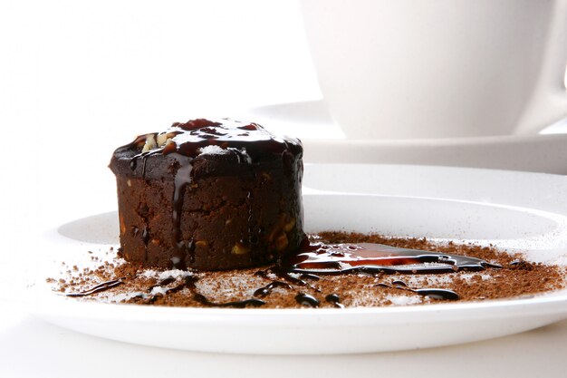 Dessertcake met chocolade en jam