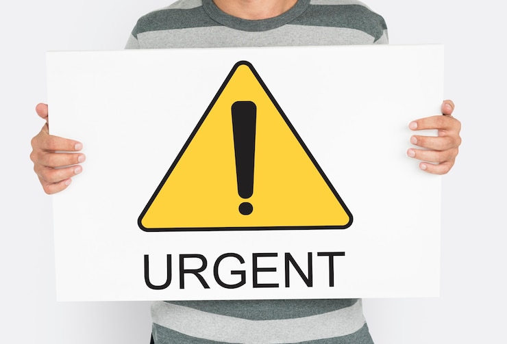 Gratis Foto dringende waarschuwing aandacht let op fout waarschuwing