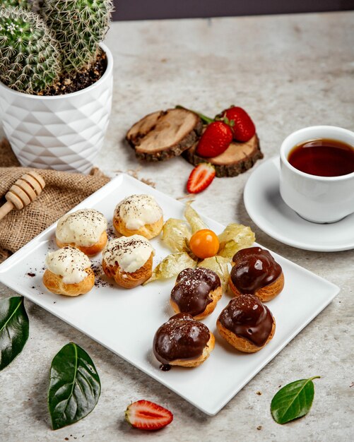 Eclair sets met verschillende vulling