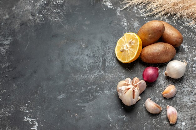 Een close-up van verschillende ingrediënten om te koken