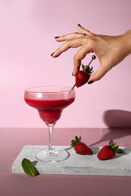 Een heerlijke daiquiri cocktail met aardbeien.