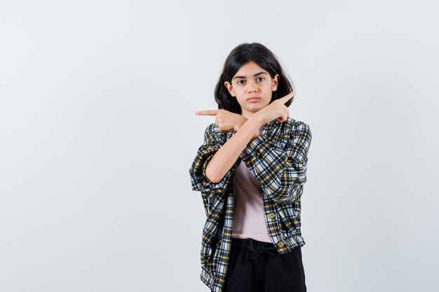 Expressief jong meisje poseren