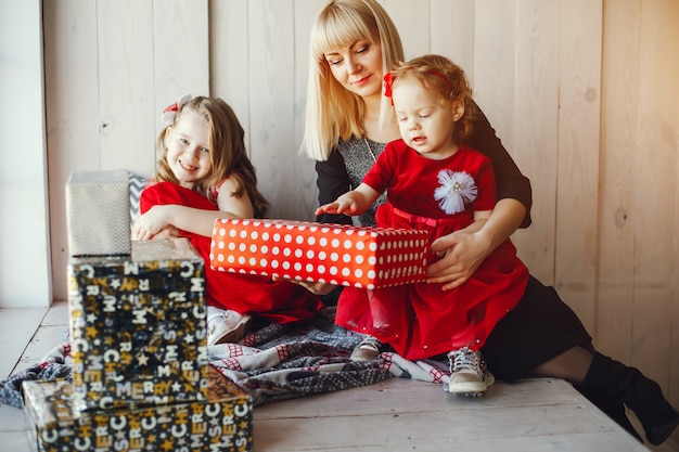 Gratis foto familie in studio