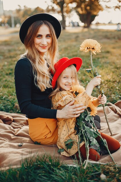 Familie met pompoenen