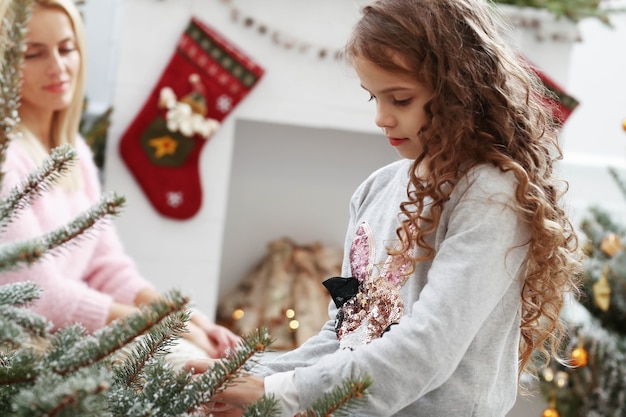 Familie vieren kerst