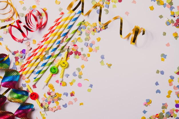 Feest decoratie op een witte lijst