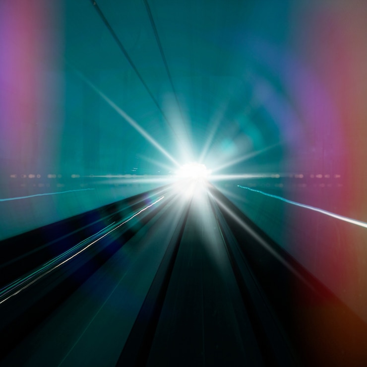 Gratis Foto foto met witte zonnestraal sprankelende lensflare