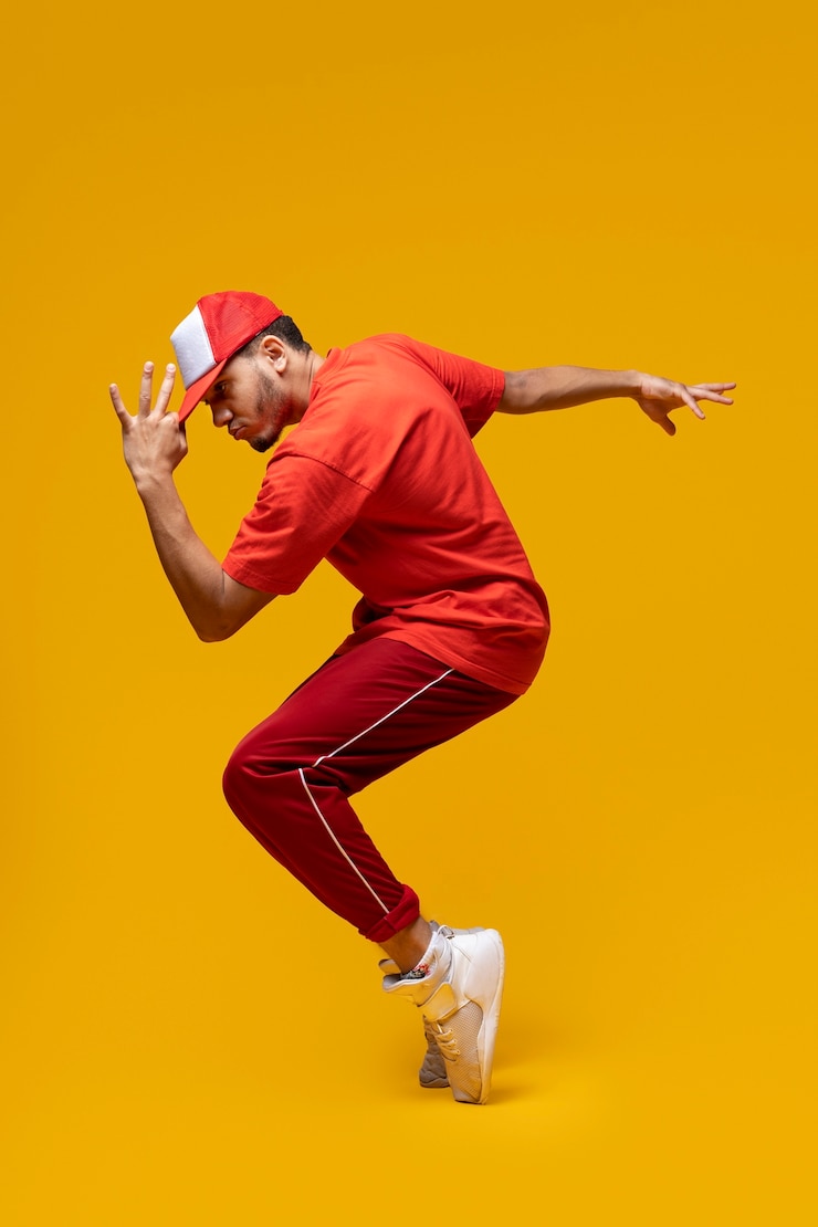 Gratis Foto full shot man dansen in studio