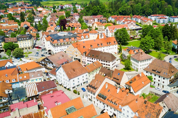 Fussen oude stad luchtfoto panoramisch uitzicht. fussen is een kleine stad in beieren, duitsland.