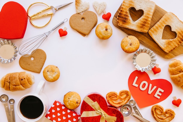 Gebakken eten en cadeaus voor Valentijnsdag